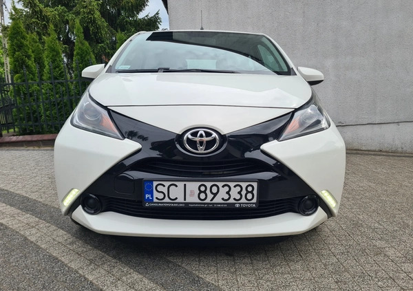 Toyota Aygo cena 33000 przebieg: 109000, rok produkcji 2015 z Sosnowiec małe 326